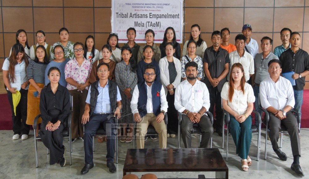 Officials along with the artisans during the Tribal Artisans Empanelment Mela (TAeM) programme held at the Directorate of Industries and Commerce, Kohima, on August 27. (DIPR Photo)